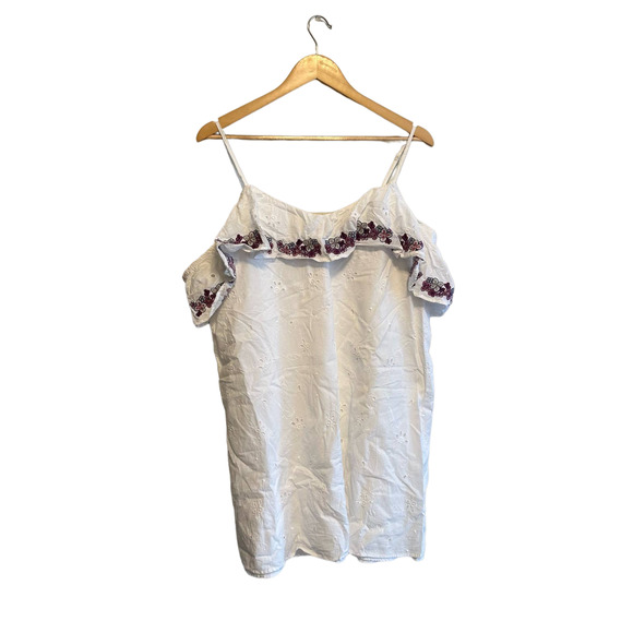 Express Cold Shoulder White Eyelet Embroidered Ruffle Shift Dress Size XL - Picture 1 of 6